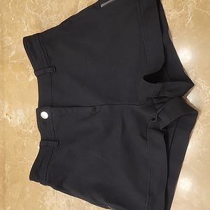 TIMING Black Faux-Cuffed Shorts, M